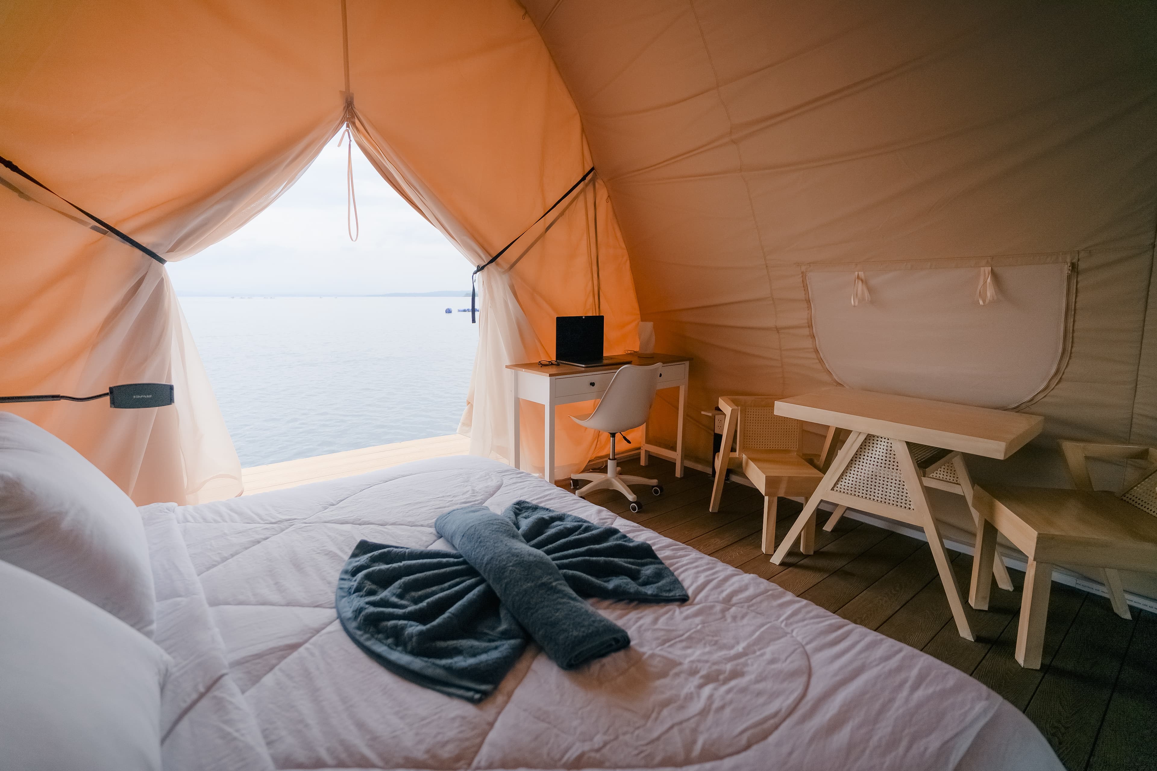 Glamp House - Image 1